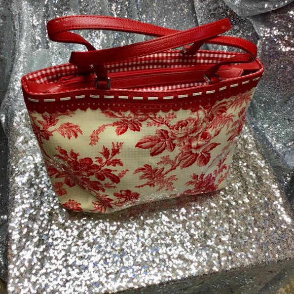 Women's Handbag - Picture 4 of 6